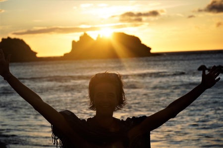 Julia vor dem Sonnenuntergang